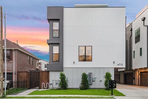 102-4715 Manett St, Dallas, TX, 75204-3319 | Card Image