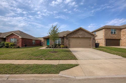 3104 Middleview Rd, Fort Worth, TX, 76108-6511 | Card Image