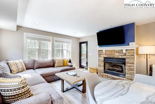 unit-321-190 Still Lake Rd, Boone, NC, 28607-9529 | Card Image