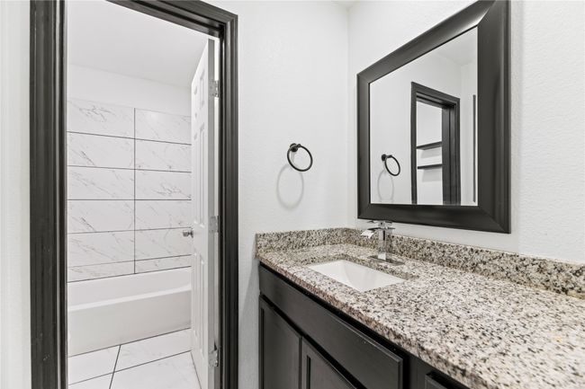 Second full bath. | Image 20