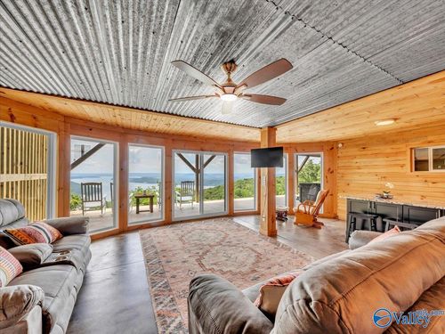 5985 Tammy Little Dr, Section, AL, 35771-7065 | Card Image