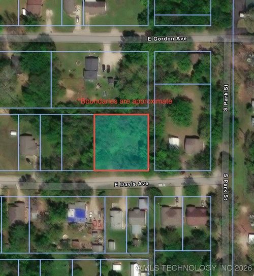 121 E Davis Ave, Sapulpa, OK, 74066-5611 | Card Image