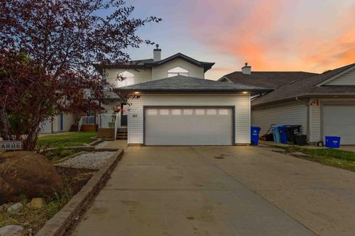 107 Lazarde Place, Fort Mcmurray, AB, T9K2R2 | Card Image