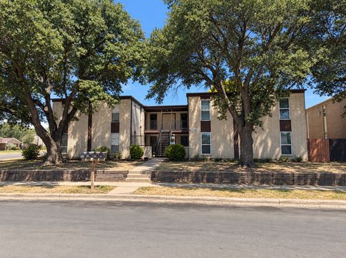 3828 Cibolo Dr, Fort Worth, TX, 76133-5575 | Card Image
