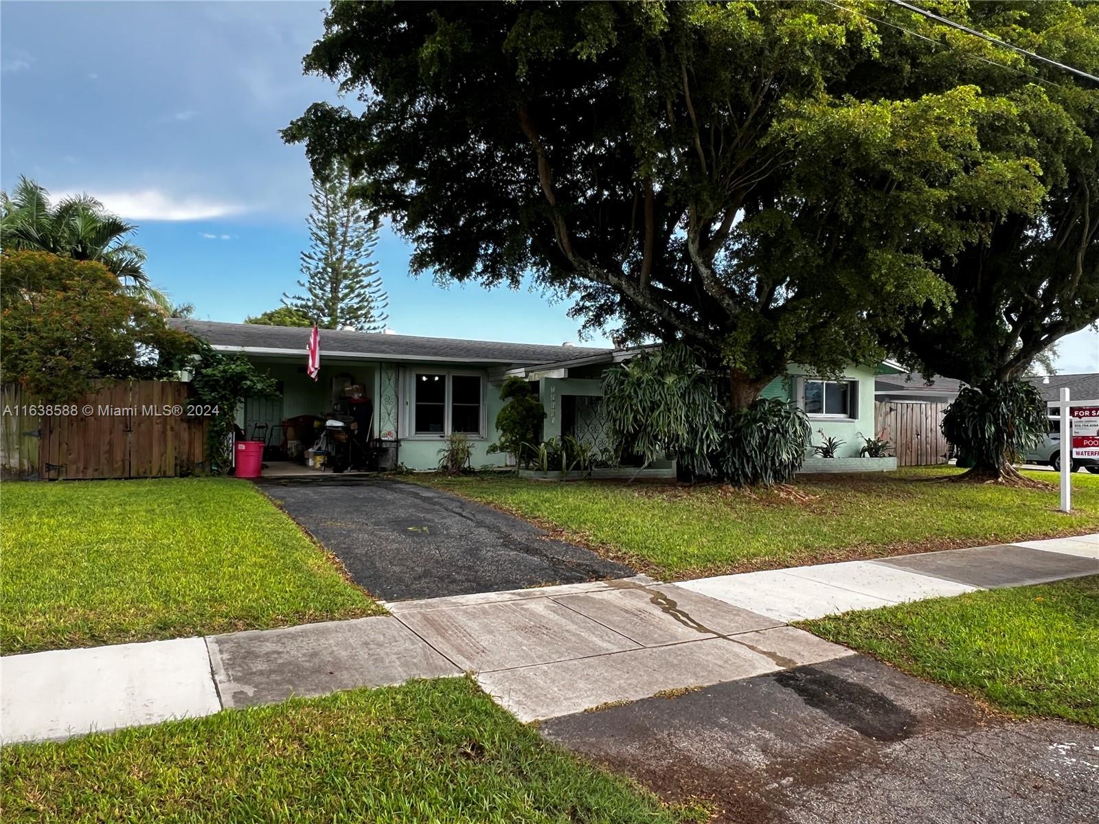 Sterling Dr, Cutler Bay, FL 33157
