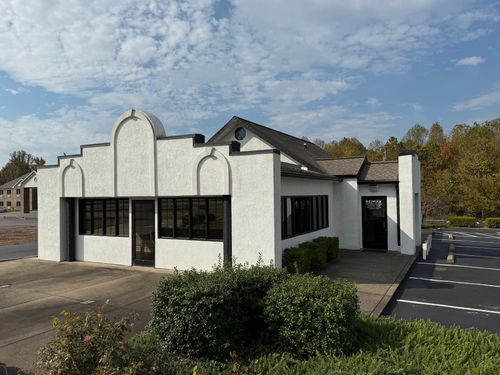 2007 W Everly Brothers Blvd, POWDERLY, KY, 42367-5401 | Card Image