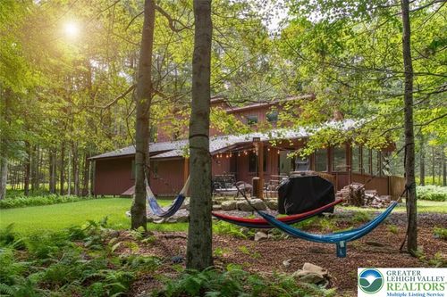 8 Mallard Ct, Gouldsboro, PA, 18424-9133 | Card Image