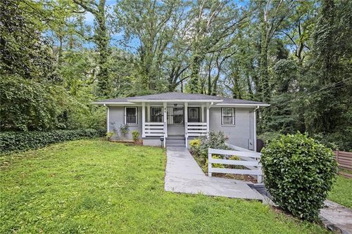 86 Stratford Dr Nw, Atlanta, GA, 30311-1011 | Card Image