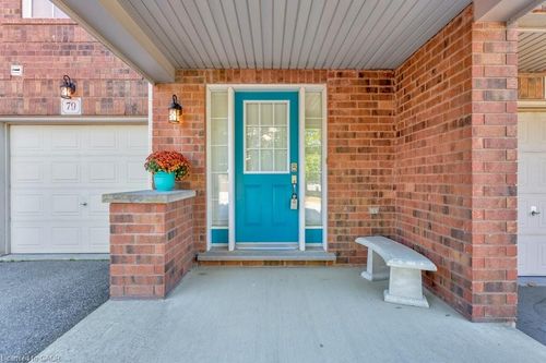 79-71 Garth Massey Dr, Cambridge, ON, N1T2G8 | Card Image