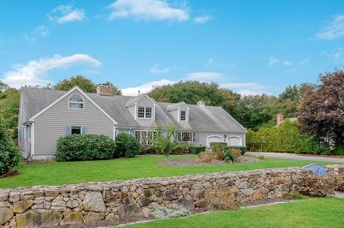 9 Hitching Post Rd, Mattapoisett, MA, 02739-1552 | Card Image