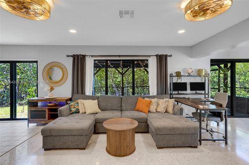 0-1178 Garfield St, Hollywood, FL, 33019-3122 | Card Image