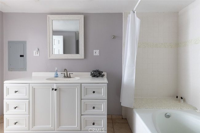 1113 W Balboa Blvd, House other with 6 bedrooms, 4 bathrooms and 2 parking in Newport Beach CA | Image 45