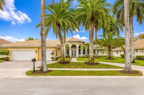 2477 Poinciana Dr, Weston, FL, 33327-1414 | Card Image