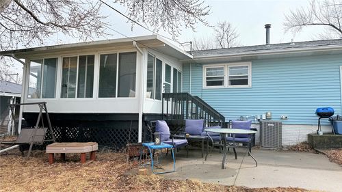 2608 Wilson Ave Sw, Cedar Rapids, IA, 52404-2462 | Card Image