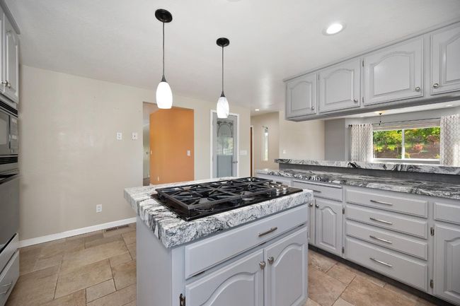 285 Fairidge Dr, House other with 4 bedrooms, 3 bathrooms and null parking in Applegate CA | Image 7