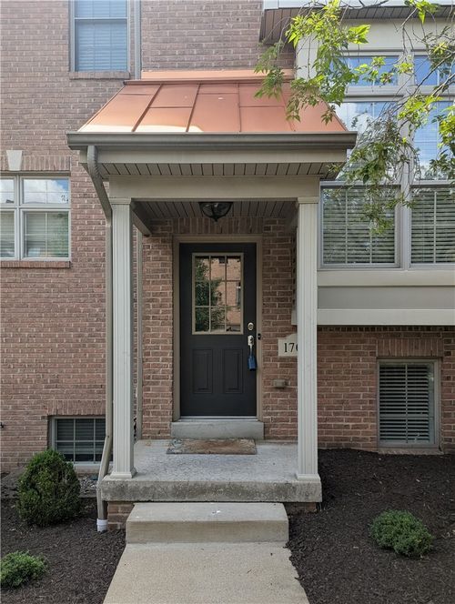 1705-1705 Waterleaf Dr, Sewickley, PA, 15143-2452 | Card Image
