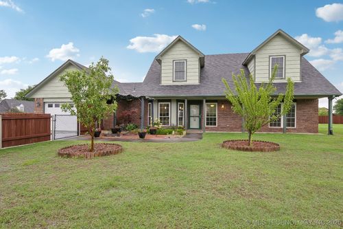 15015 74th Pl, Owasso, OK, 74055-7064 | Card Image