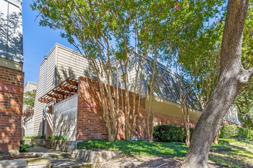 unit-a-3949 Buena Vista St, Dallas, TX, 75204-1666 | Card Image