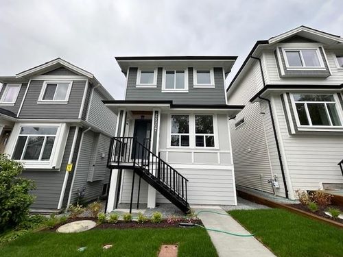 24307 101a Ave, Maple Ridge, BC, V2W0A7 | Card Image