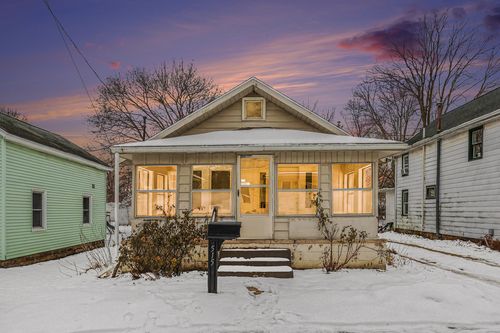 515 Harrison St, Ionia, MI, 48846-1818 | Card Image