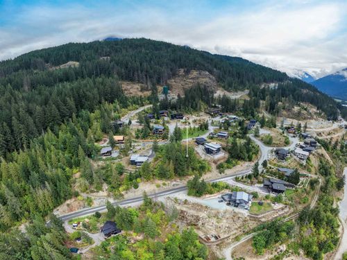 1709 Wishbone Court, Squamish, BC, V0N2L3 | Card Image