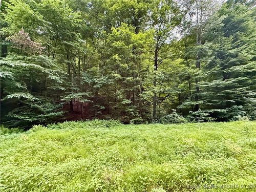 2032 W Goat Hollow Rd, Vallonia, IN, 47281-8027 | Card Image