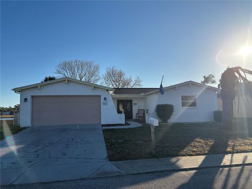 9616 Lake Christina Ln, PORT RICHEY, FL, 34668-3927 | Card Image