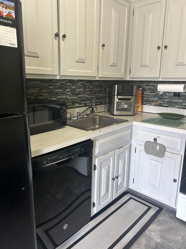 APT-607 - 1310 Berlin Turnpike, Condo with 2 bedrooms, 1 bathrooms and 1 parking in Wethersfield CT | Image 19