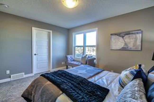 24 Masters Manor Se, House detached with 3 bedrooms, 2 bathrooms and 2 parking in Calgary AB | Image 27