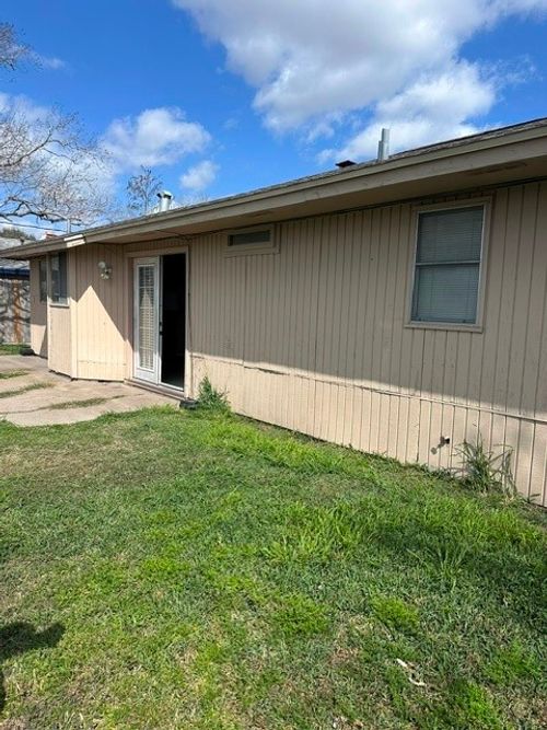 4409 Haverhill Ln, Corpus Christi, TX, 78411-4933 | Card Image