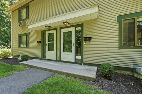 96-170 E Hadley Rd, Amherst, MA, 01002-3605 | Card Image
