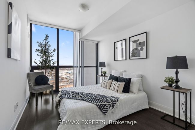 2406 - 2900 Highway 7 Road, Condo with 2 bedrooms, 2 bathrooms and null parking in Vaughan ON | Image 12