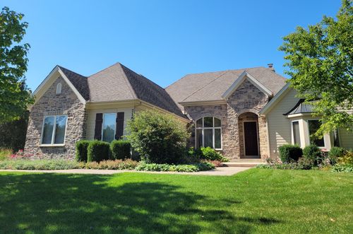 7165 Longmoor Dr, Village Of Lakewood, IL, 60014-6815 | Card Image