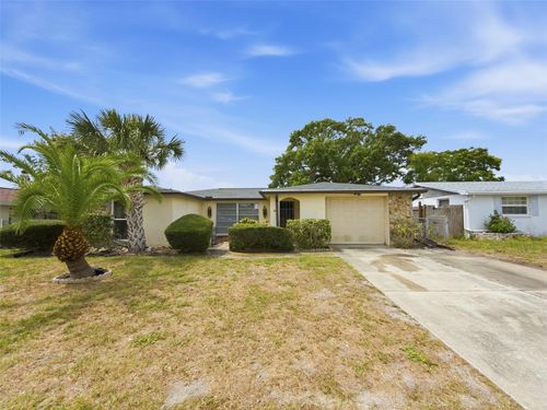 7230 Westcott Dr, PORT RICHEY, FL, 34668-3956 | Card Image
