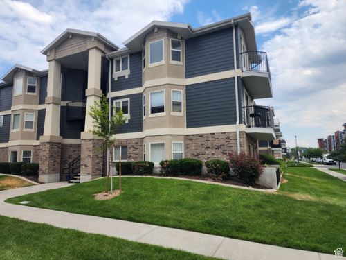 unit-i4-117 Calbourne Ln, Sandy, UT, 84070-2086 | Card Image