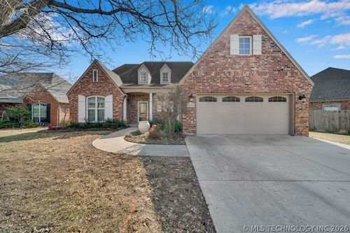 10304 90th St, Owasso, OK, 74055-6819 | Card Image