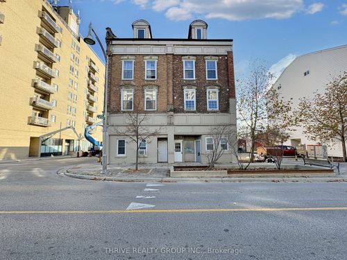 3-2 Metcalfe Street, St Thomas, ON, N5R3J9 | Card Image