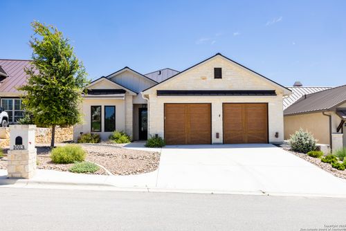 1013 Comanche Hls, Kerrville, TX, 78028-4043 | Card Image