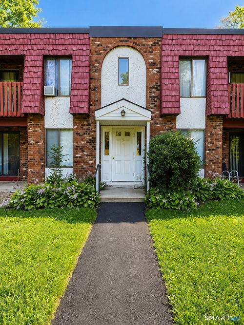 5b-20 Woodsedge Dr, Newington, CT, 06111-4267 | Card Image