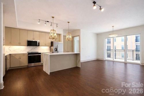 410-4620 Piedmont Row Dr, Charlotte, NC, 28210-5287 | Card Image