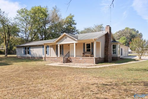 26389 Johnson Ln, Toney, AL, 35773-7807 | Card Image