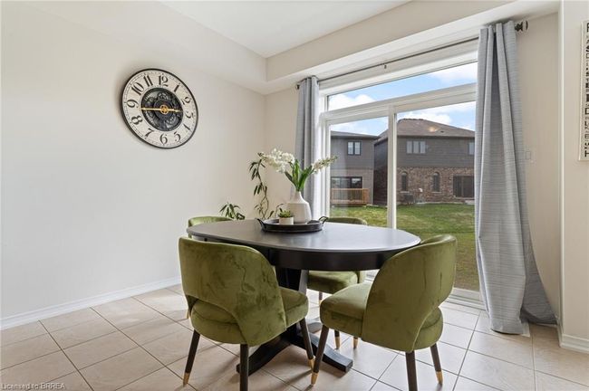 83 Munro Cir, House other with 4 bedrooms, 3 bathrooms and 4 parking in Brantford ON | Image 14