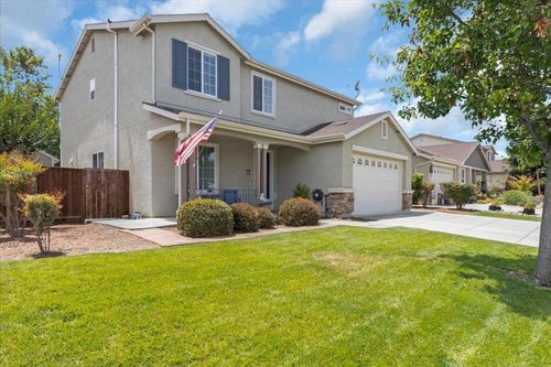 1751 Brighton Dr, Hollister, CA, 95023-8075 | Card Image