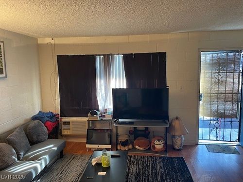 apt-177-4600 University Center Dr, Las Vegas, NV, 89119-8623 | Card Image