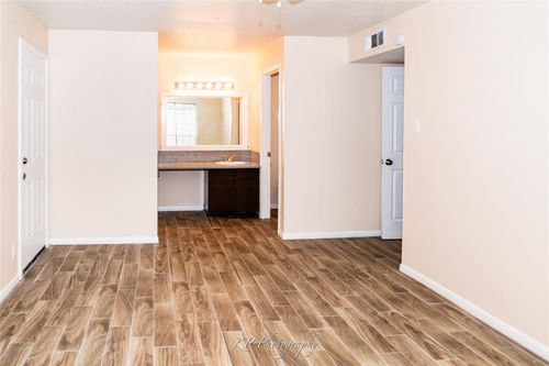 396-10211 Sugar Branch Dr, Houston, TX, 77036-8336 | Card Image