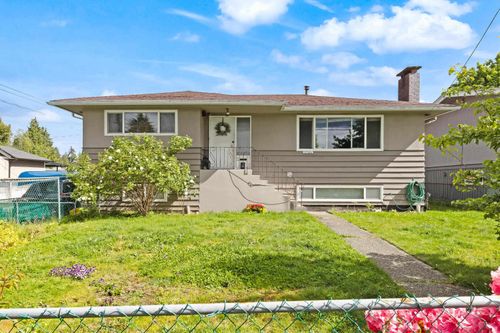 7724 Goodlad St, Burnaby, BC, V5E2H6 | Card Image