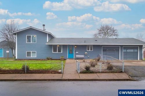 790 Clay St E, Monmouth, OR, 97361-2404 | Card Image