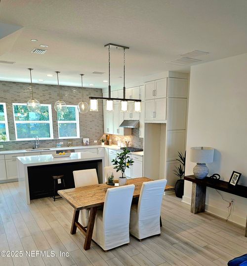 1940 Prudential Dr, Jacksonville, FL, 32207-8214 | Card Image