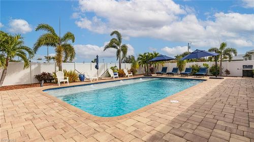 1013 Sw 4th Pl, Cape Coral, FL, 33991-2525 | Card Image