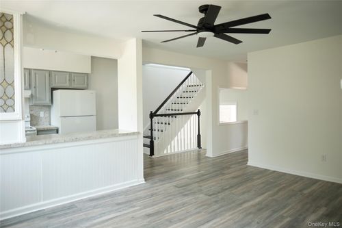 2-95 Liberty St, Newburgh, NY, 12550-5604 | Card Image